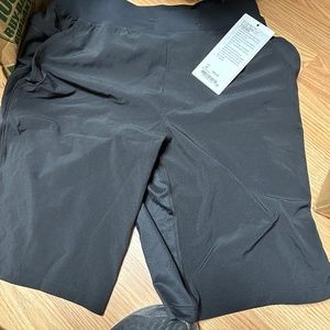 Lululemon the short 11” linerless